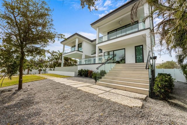 7003 HOLMES BOULEVARD, Holmes Beach, FL 34217