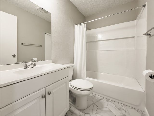 6219 Kelly Elliott Road, Arlington, TX 76001