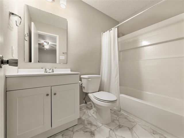 6219 Kelly Elliott Road, Arlington, TX 76001