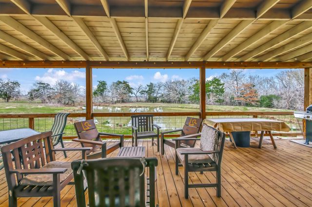 2810 West Old Lockhart Road Road W, West Point, TX 78963