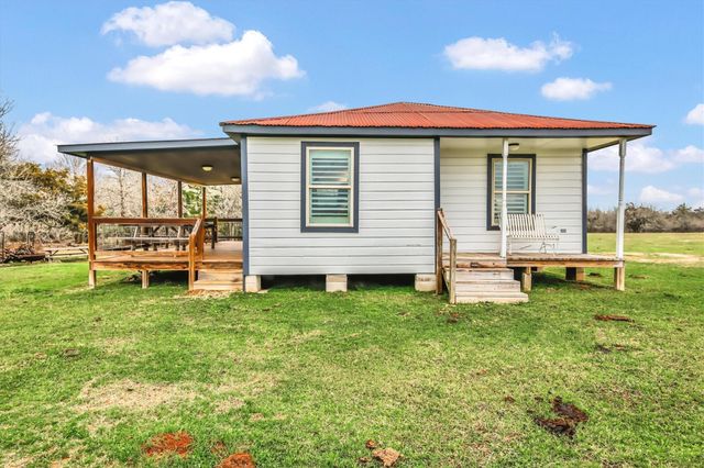 2810 West Old Lockhart Road Road W, West Point, TX 78963