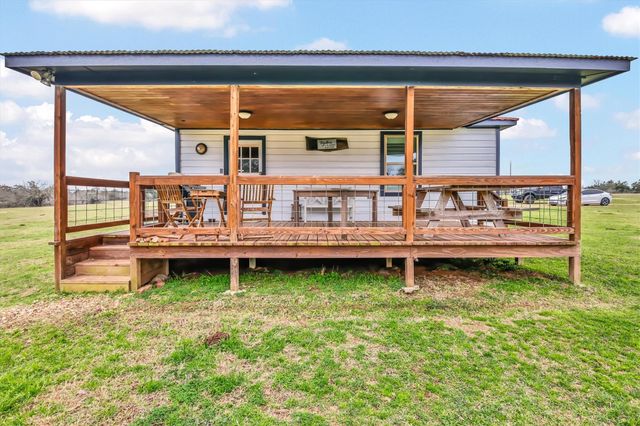 2810 West Old Lockhart Road Road W, West Point, TX 78963