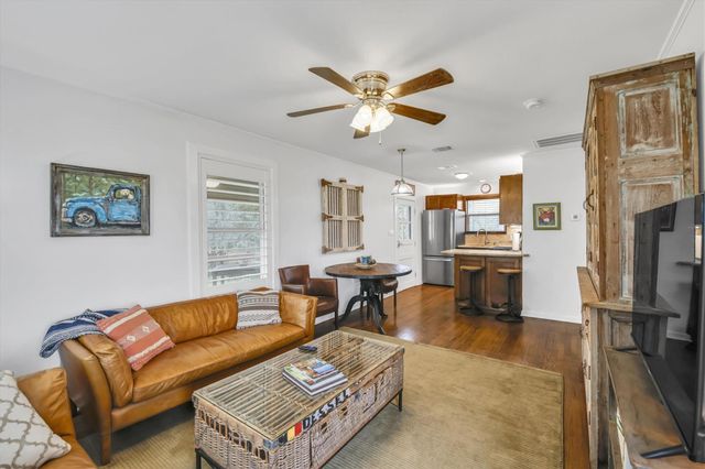 2810 West Old Lockhart Road Road W, West Point, TX 78963