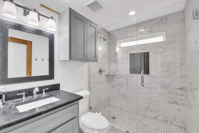 2810 West Old Lockhart Road Road W, West Point, TX 78963