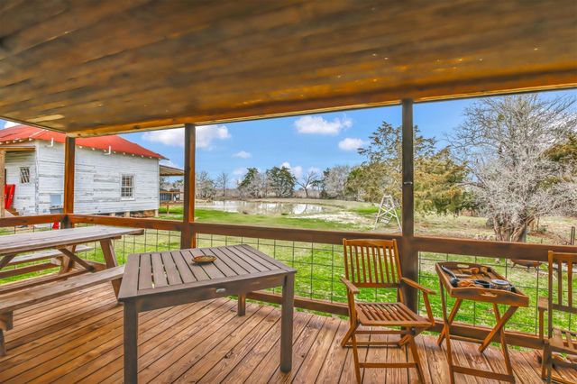 2810 West Old Lockhart Road Road W, West Point, TX 78963