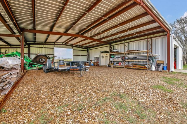 2810 West Old Lockhart Road Road W, West Point, TX 78963