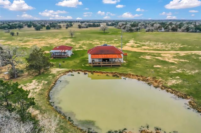 2810 West Old Lockhart Road Road W, West Point, TX 78963