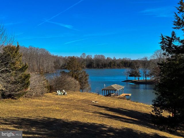 6407 MATTHEW LN, Mineral, VA 23117