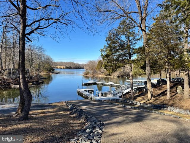 6407 MATTHEW LN, Mineral, VA 23117