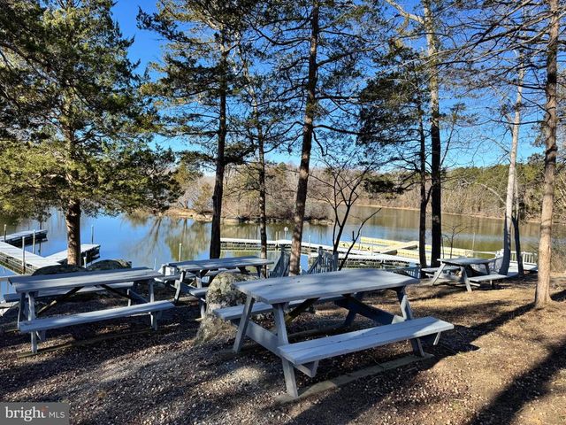 6407 MATTHEW LN, Mineral, VA 23117