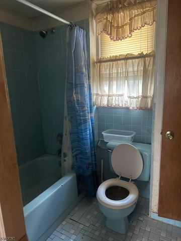 1449 Leslie St, Hillside Twp., NJ 07205