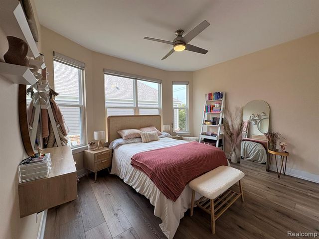 154 Mulberry Lane, Rochester Hills, MI 48309