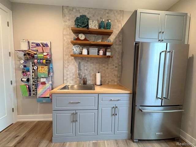 154 Mulberry Lane, Rochester Hills, MI 48309