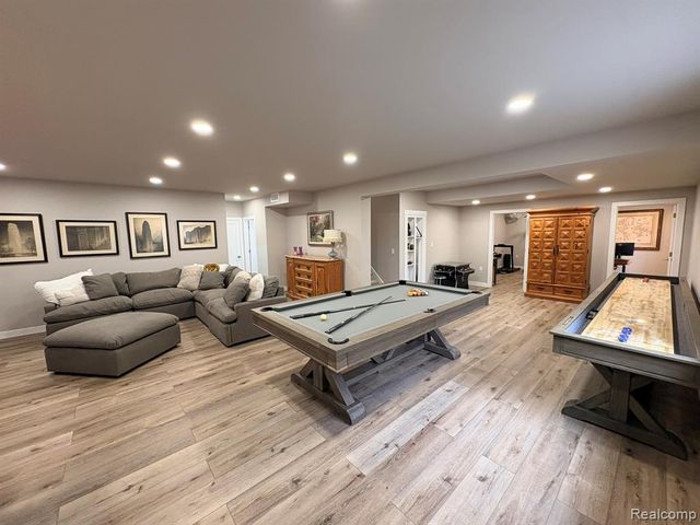 154 Mulberry Lane, Rochester Hills, MI 48309