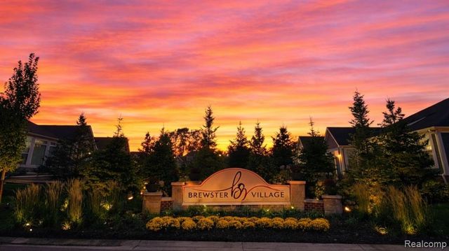 154 Mulberry Lane, Rochester Hills, MI 48309