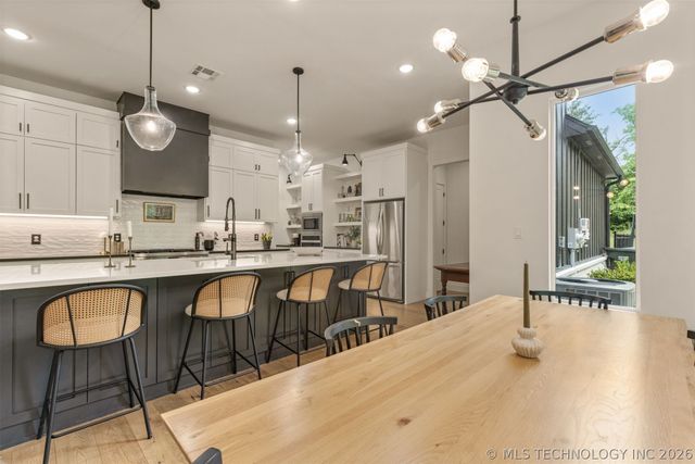 7704 S 283rd East Avenue, Broken Arrow, OK 74014