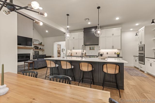 7704 S 283rd East Avenue, Broken Arrow, OK 74014