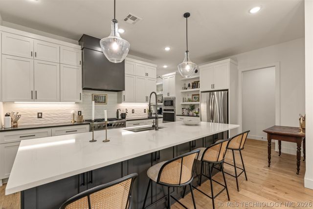 7704 S 283rd East Avenue, Broken Arrow, OK 74014