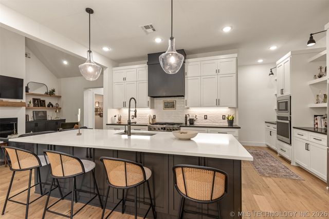 7704 S 283rd East Avenue, Broken Arrow, OK 74014