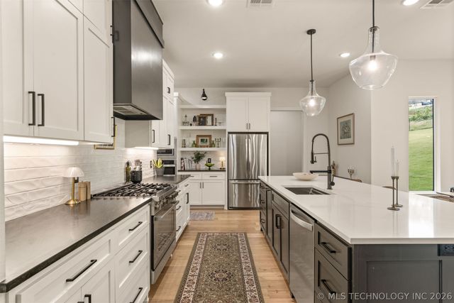 7704 S 283rd East Avenue, Broken Arrow, OK 74014