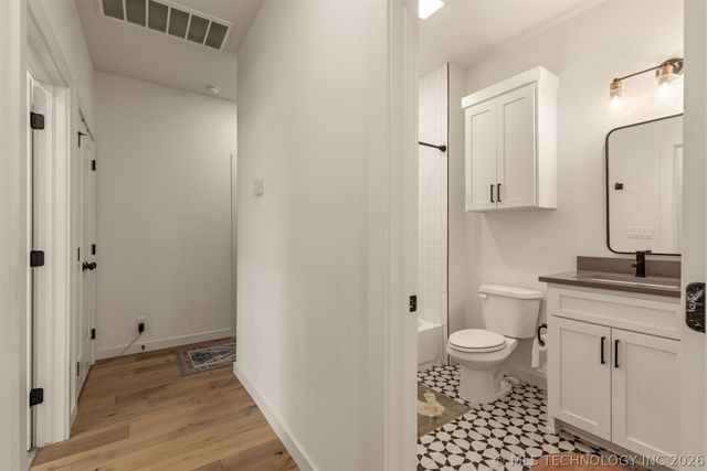 7704 S 283rd East Avenue, Broken Arrow, OK 74014