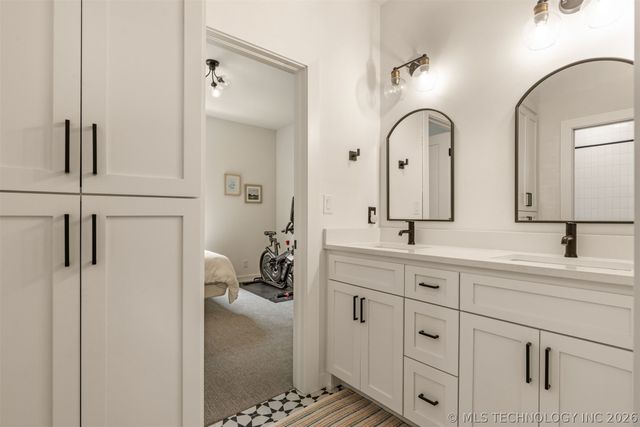 7704 S 283rd East Avenue, Broken Arrow, OK 74014