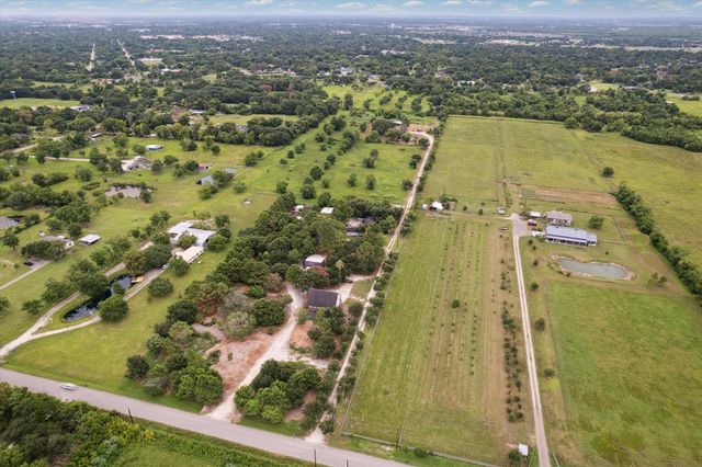1711 County Road 284, Alvin, TX 77511