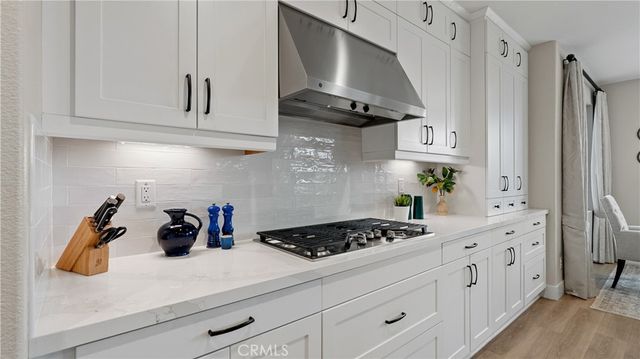 25041 Aspen Falls, Canyon Country, CA 91387