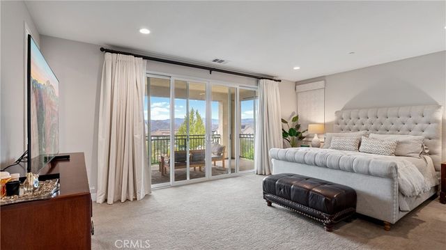 25041 Aspen Falls, Canyon Country, CA 91387