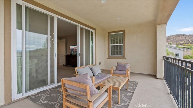 25041 Aspen Falls, Canyon Country, CA 91387