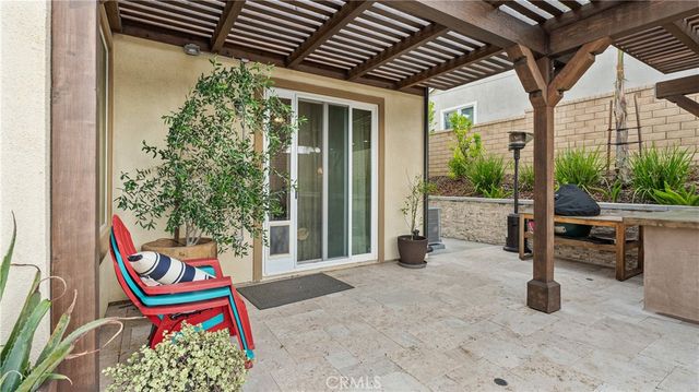 25041 Aspen Falls, Canyon Country, CA 91387