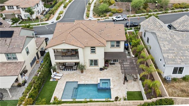 25041 Aspen Falls, Canyon Country, CA 91387