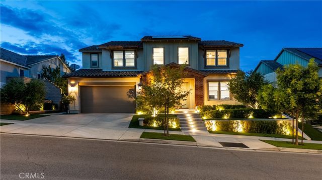 25041 Aspen Falls, Canyon Country, CA 91387