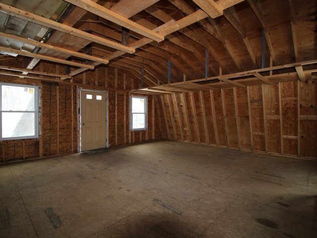 1459 Grafton Rd, Millbury, MA 01527