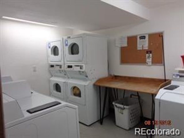 1306 S Parker Road 287, Denver, CO 80231