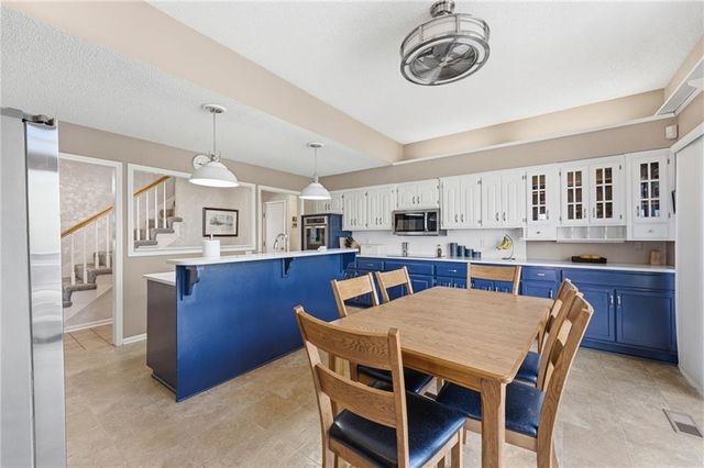 11606 Hemlock Street, Overland Park, KS 66210