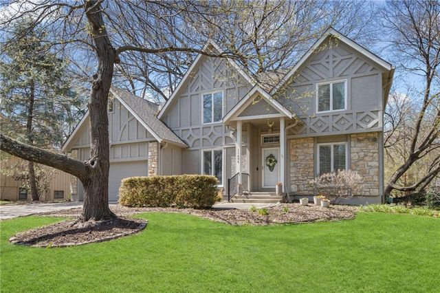 11606 Hemlock Street, Overland Park, KS 66210