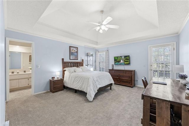 11606 Hemlock Street, Overland Park, KS 66210