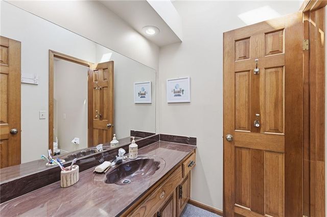 11606 Hemlock Street, Overland Park, KS 66210