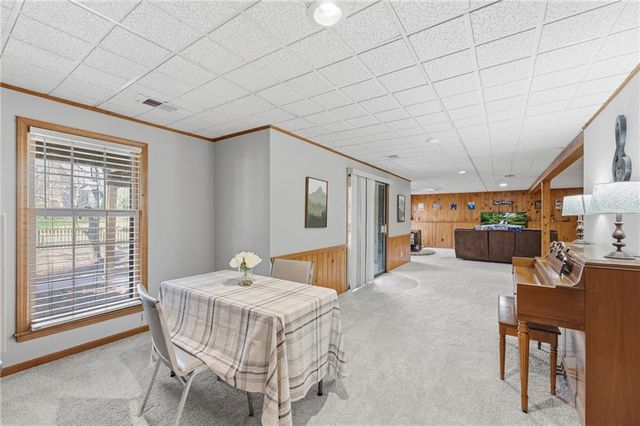 11606 Hemlock Street, Overland Park, KS 66210