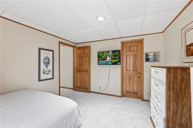 11606 Hemlock Street, Overland Park, KS 66210