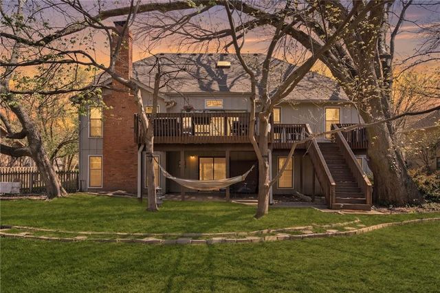 11606 Hemlock Street, Overland Park, KS 66210