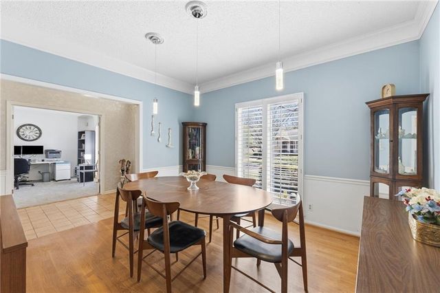 11606 Hemlock Street, Overland Park, KS 66210