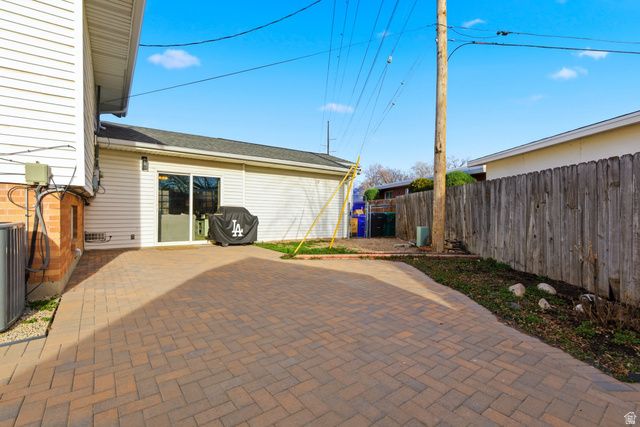 7588 S JORDAN DALE RD, West Jordan, UT 84084