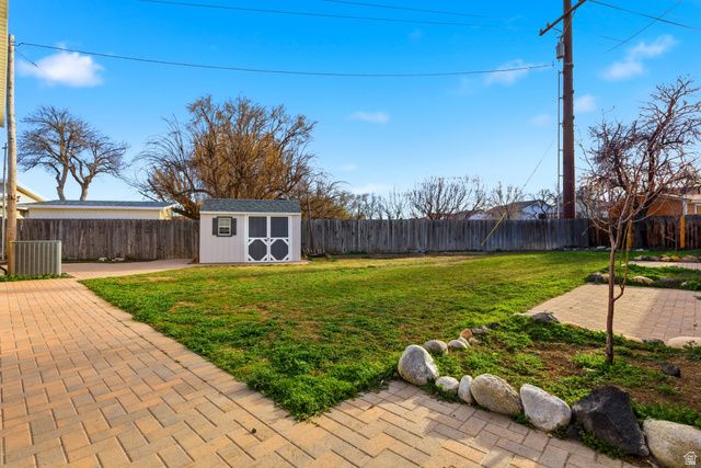 7588 S JORDAN DALE RD, West Jordan, UT 84084