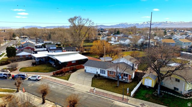 7588 S JORDAN DALE RD, West Jordan, UT 84084