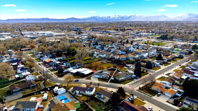 7588 S JORDAN DALE RD, West Jordan, UT 84084