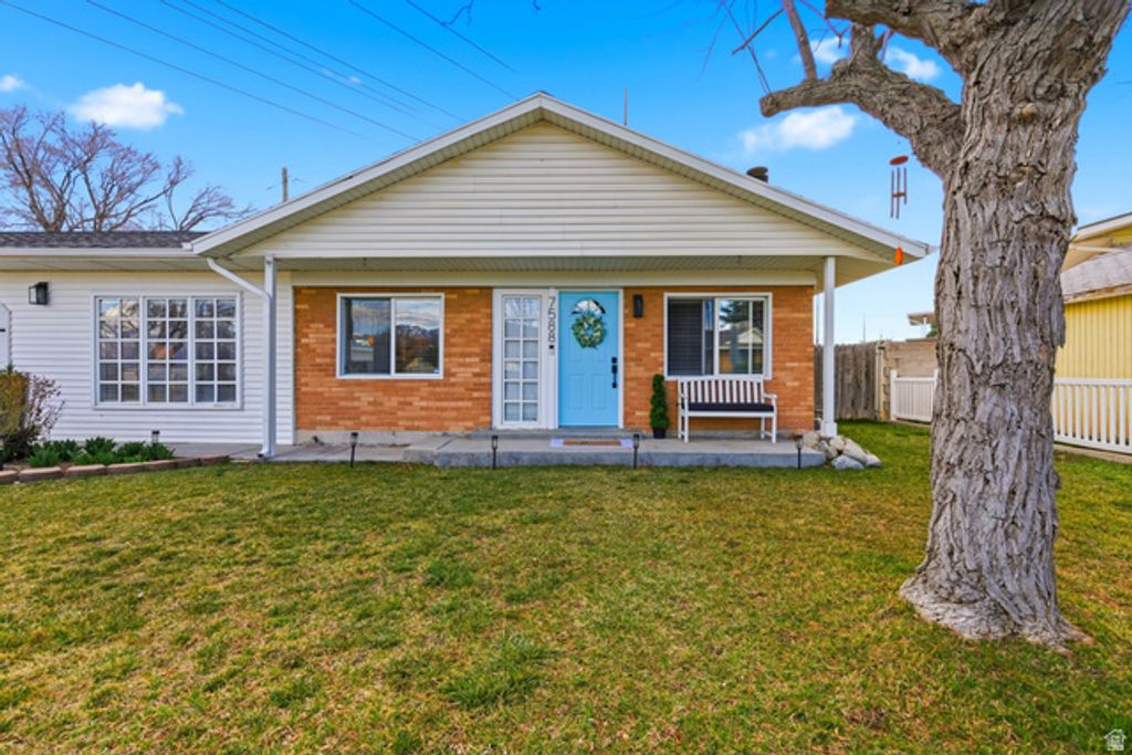 7588 S JORDAN DALE RD, West Jordan, UT 84084