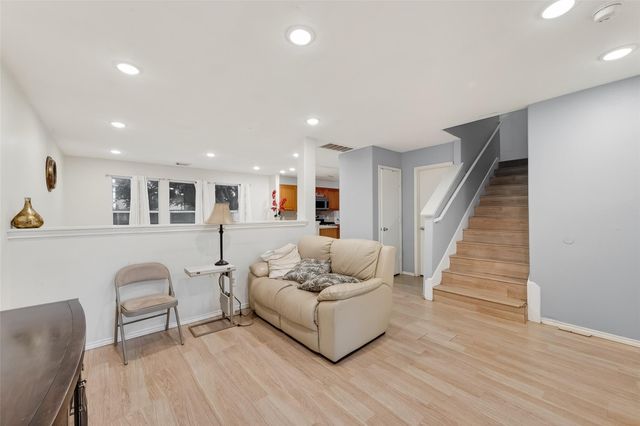 6626 Stonecross Creek Lane, Katy, TX 77449