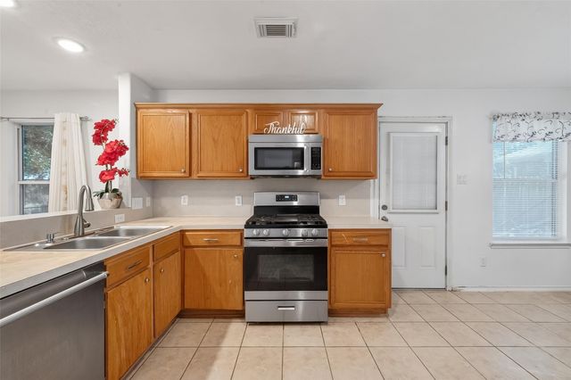 6626 Stonecross Creek Lane, Katy, TX 77449